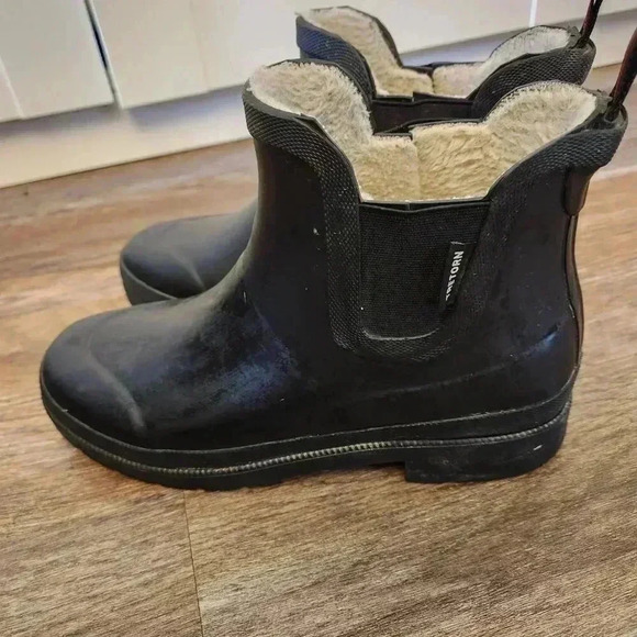 Tretorn Lina Womens Winter Rain boots fully lined size 7 barn chore boots - Picture 6 of 6